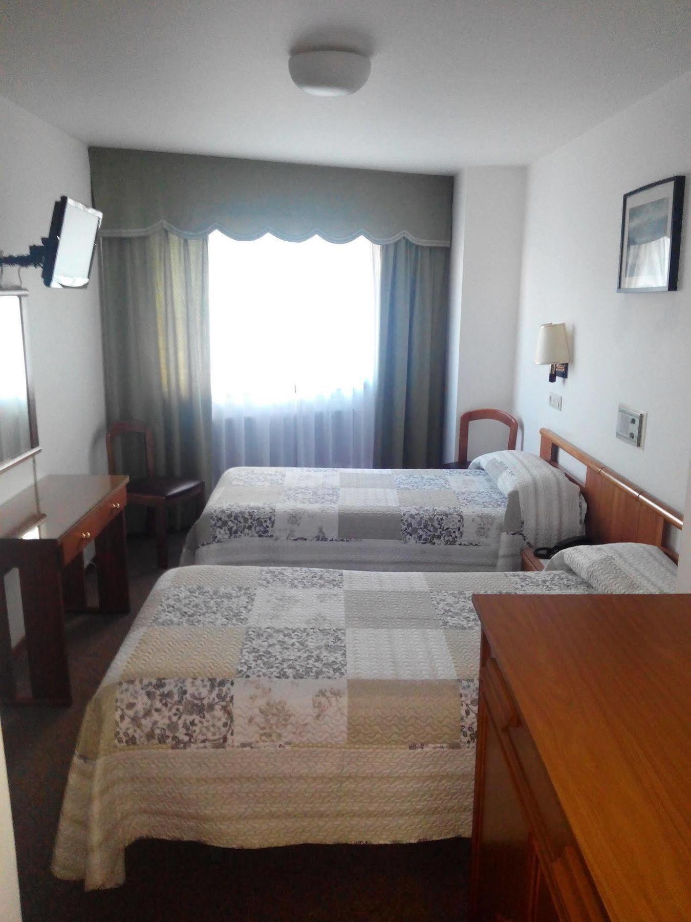 Hostal Palas A Coruna Exterior photo